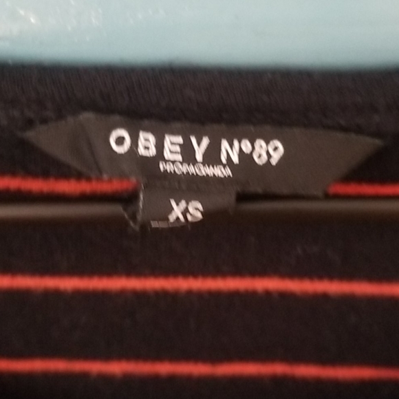 Obey sweater ♡ - Picture 2 of 4
